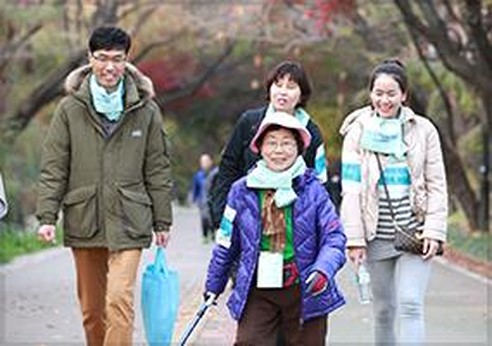 · 제5회 Cigna Day ‘어르신과 함께하는 행복한 나눔 걷기 캠페인’ 기금 모금 행사 개최
· 제1회 건강한 삶, 행복한 가족 ‘도심 속 새와 친구되기’ 환경봉사활동 진행